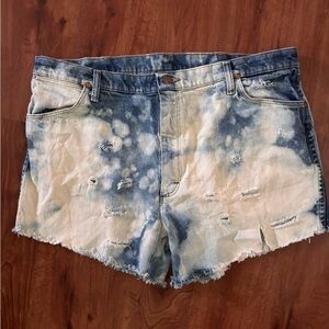Wrangler men’s jeans made women’s and bleached & distressed